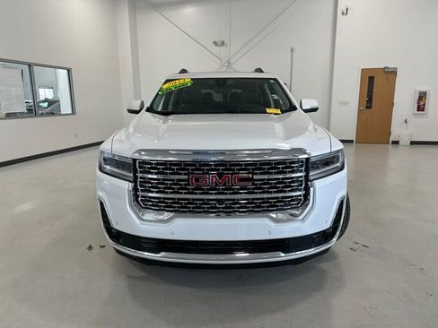 Used 2023 GMC Acadia Denali w/ Denali Ultimate Package AWD/4WD image 3