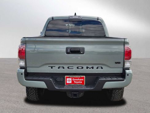 Certified 2022 Toyota Tacoma TRD Off-Road w/ TRD Premium Off Road Package AWD/4WD image 4