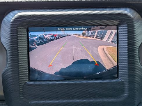Used 2022 Jeep Wrangler Unlimited Sport AWD/4WD image 14