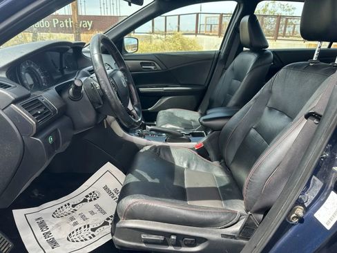 Used 2017 Honda Accord Sport Special Edition image 9