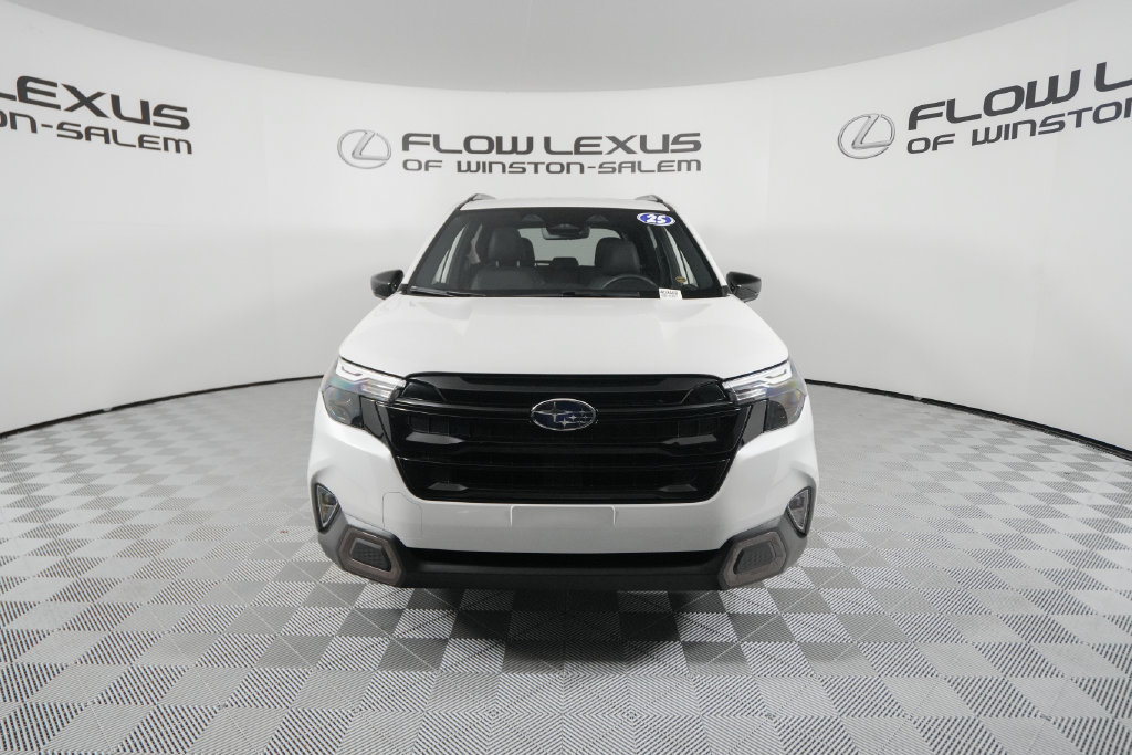 Used 2025 Subaru Forester Sport w/ Popular Package #2 AWD/4WD image 2