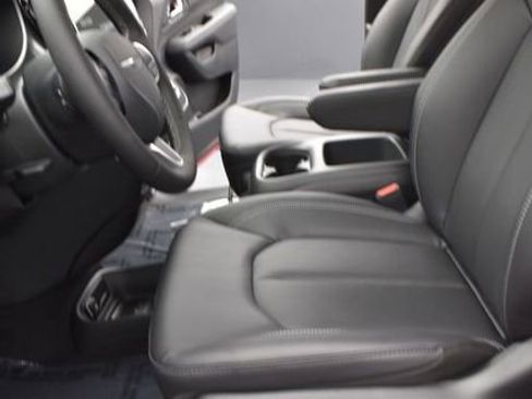 New 2026 Chrysler Voyager LX FWD image 9