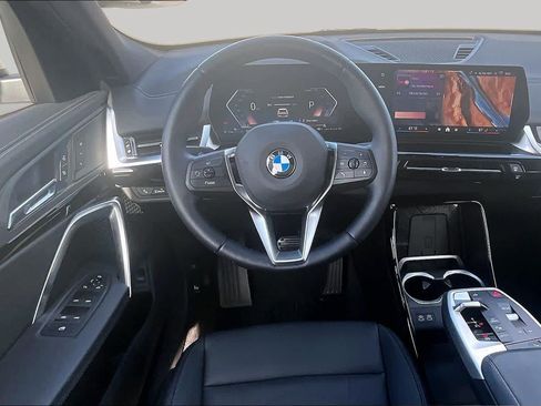 Used 2026 BMW X2 xDrive28i AWD/4WD image 5