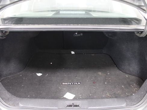 Used 2021 Nissan Sentra SR w/ SR Premium Package image 13