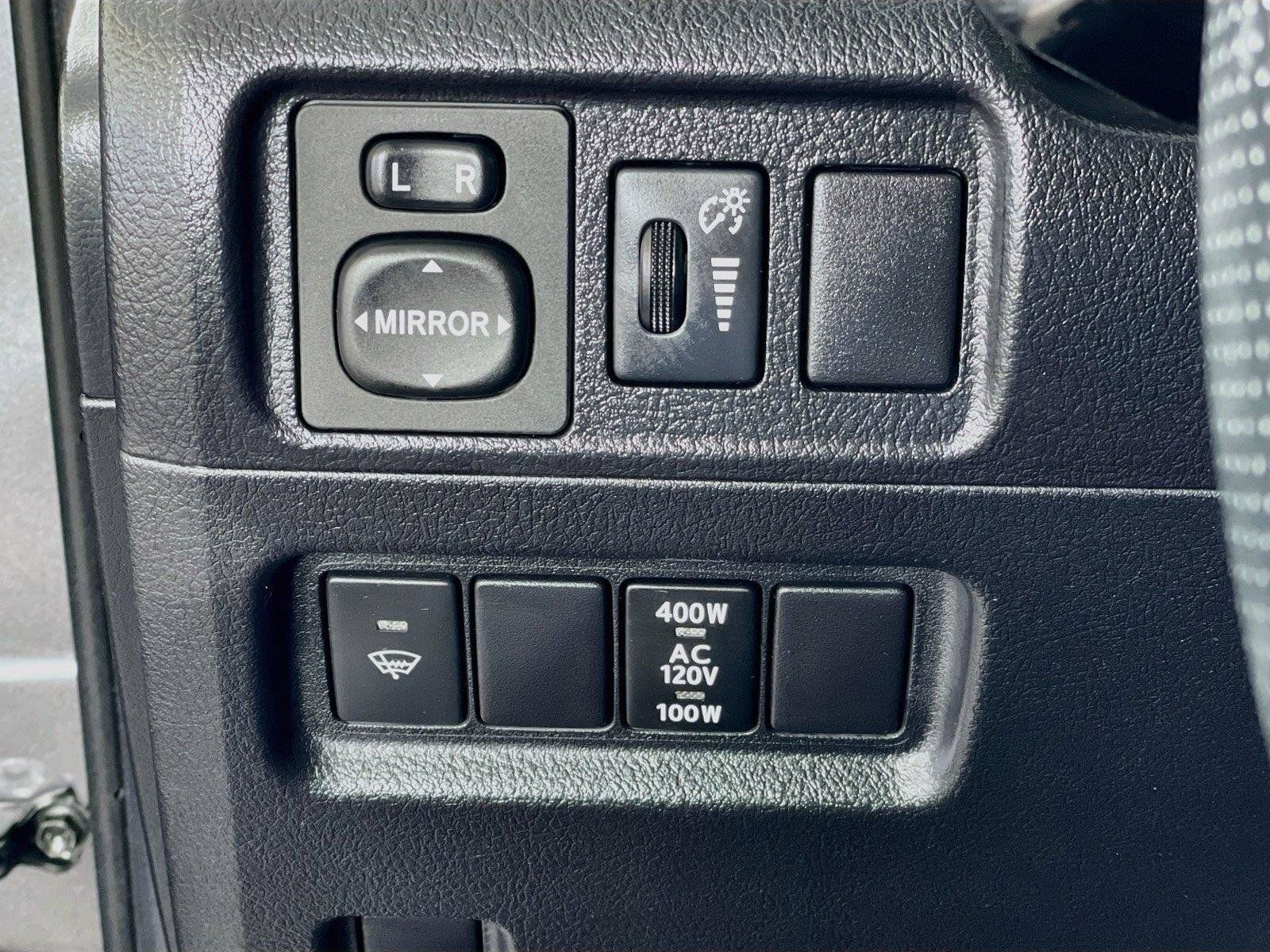 Used 2018 Toyota 4Runner SR5 Premium AWD/4WD image 14