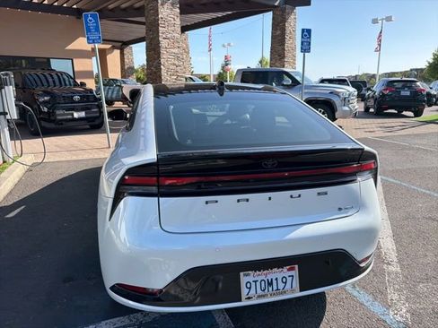 Used 2025 Toyota Prius Limited FWD image 13