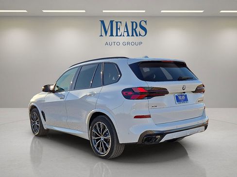Used 2026 BMW X5 M60i image 3