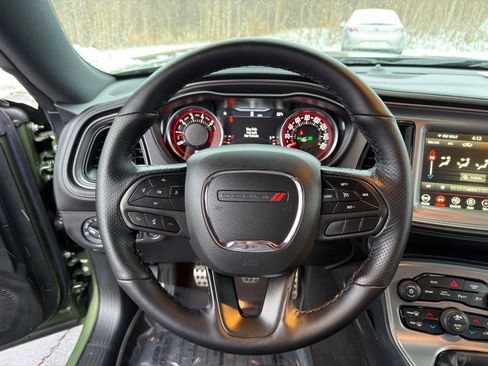 Used 2023 Dodge Challenger R/T w/ Plus Package image 17