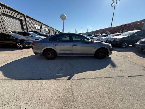 Used 2014 Volkswagen Passat 1.8T S image 23