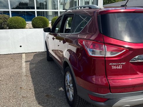 Used 2016 Ford Escape Titanium FWD image 5