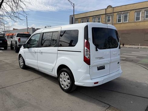 Used 2022 Ford Transit Connect XLT image 7