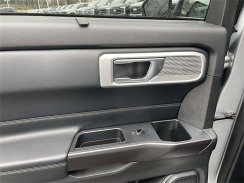 Used 2020 Ford Explorer Limited image 23