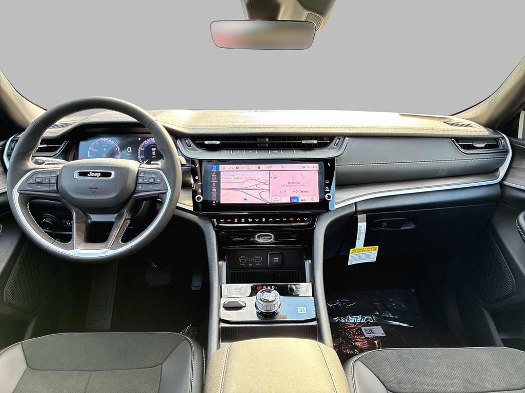 New 2026 Jeep Grand Cherokee Altitude AWD/4WD image 8
