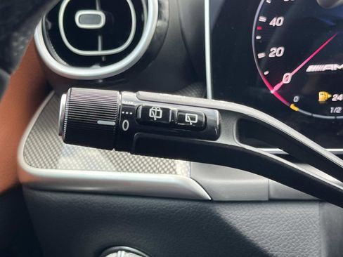 Certified 2025 Mercedes-Benz GLC 43 AMG 4MATIC image 33