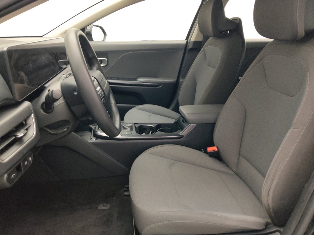Used 2025 Kia K4 FWD image 17