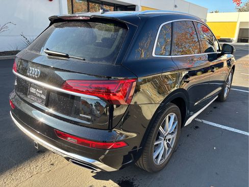Used 2023 Audi Q5 e Premium Plus w/ Premium Plus Package image 3