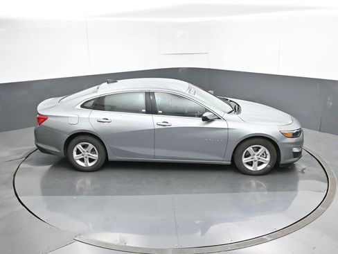 Used 2024 Chevrolet Malibu LS image 46