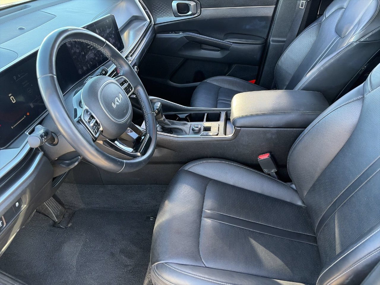 Used 2024 Kia Sorento S FWD image 18
