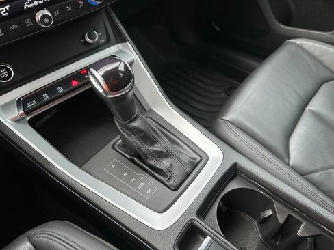 Used 2023 Audi Q3 2.0T Premium image 11