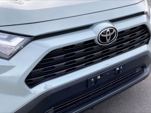 Used 2022 Toyota RAV4 XLE image 33