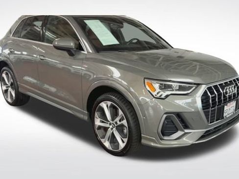 Used 2020 Audi Q3 2.0T Prestige w/ Prestige Package AWD/4WD image 2