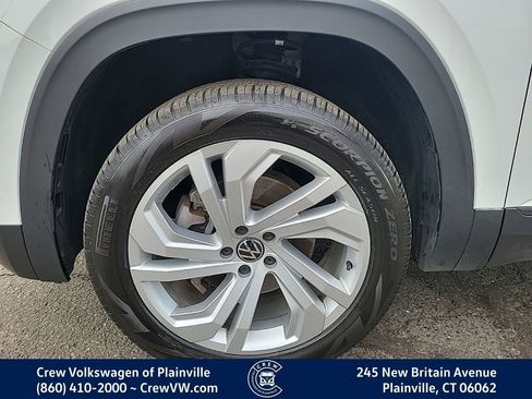 Used 2023 Volkswagen Atlas SE image 17