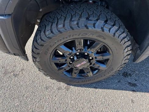 Used 2026 GMC Sierra 3500 AT4 w/ AT4 Premium Plus Package AWD/4WD image 10