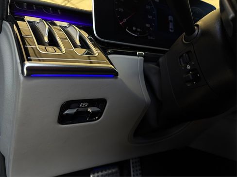 Used 2023 Mercedes-Benz S 580 S 580 image 19