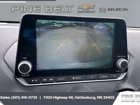 Used 2024 Nissan Sentra SV FWD image 15