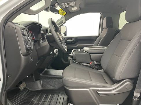 Used 2025 Chevrolet Silverado 3500 W/T w/ WT/CX Safety Package AWD/4WD image 17