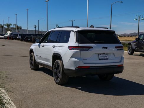 New 2026 Jeep Grand Cherokee L Limited w/ Limited Altitude Package image 6