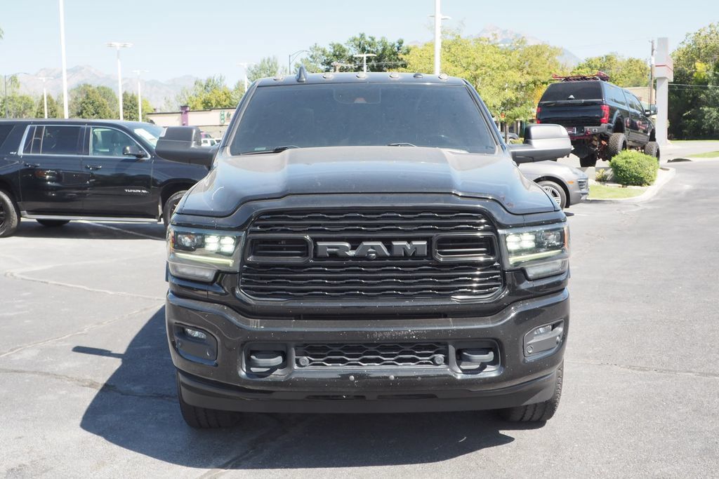 Used 2022 RAM 2500 Limited AWD/4WD image 2