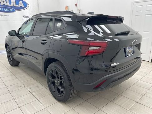 New 2026 Chevrolet Trax LT w/ Driver Confidence Package FWD image 18