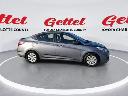 Used 2016 Hyundai Accent SE w/ Option Group 02 image 9