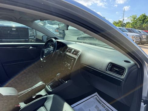 Used 2015 Volkswagen Jetta TDI SEL FWD image 9