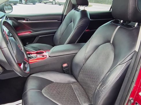 Used 2018 Toyota Camry XSE w/ Driver Assist Package image 9