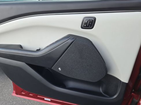 Used 2023 Ford Mustang Mach-E Premium image 24