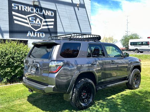 Used 2016 Toyota 4Runner Trail Premium AWD/4WD image 6