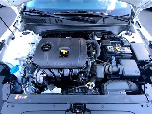 Used 2023 Kia Forte LXS w/ LXS Technology Package FWD image 11