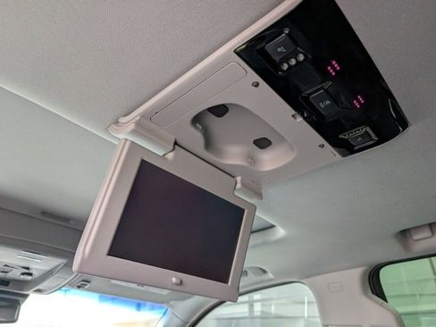 Used 2020 Chevrolet Tahoe Premier image 30