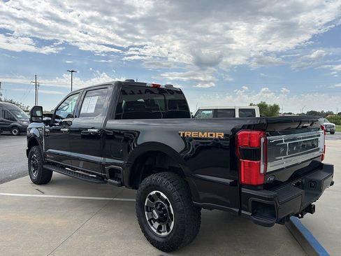 Used 2023 Ford F250 Platinum w/ Tremor Off-Road Package AWD/4WD image 3