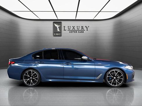 Used 2023 BMW M550i xDrive w/ Parking Assistance Package AWD/4WD image 9