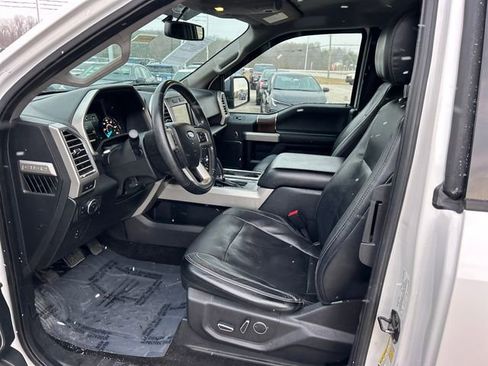 Used 2015 Ford F150 Lariat image 9