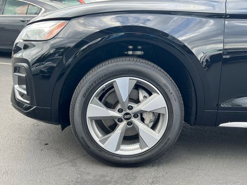 Used 2023 Audi Q5 2.0T Premium w/ Convenience Package image 5