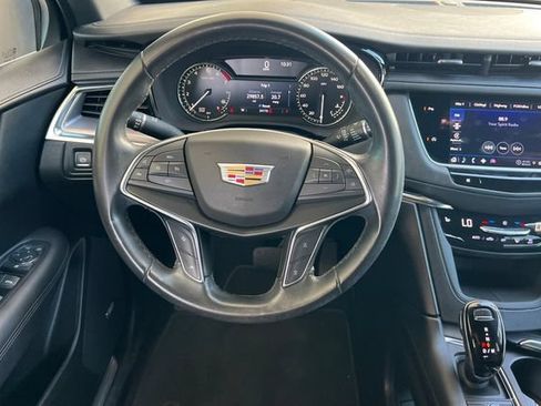 Used 2023 Cadillac XT5 Luxury FWD image 17