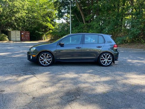 Used 2014 Volkswagen GTI Driver's Edition FWD image 8