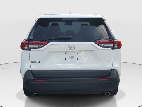 Used 2024 Toyota RAV4 LE image 4