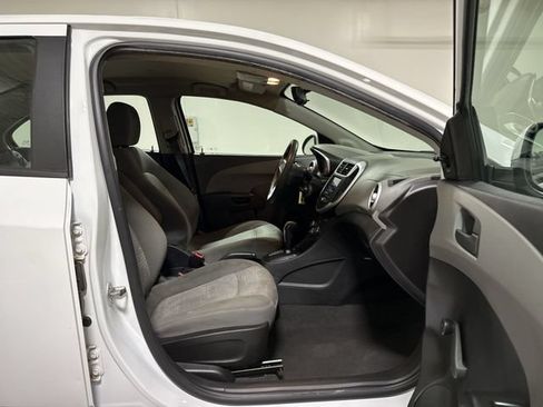 Used 2018 Chevrolet Sonic LS FWD image 21
