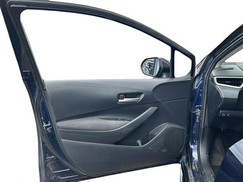 Used 2020 Toyota Corolla LE FWD image 9