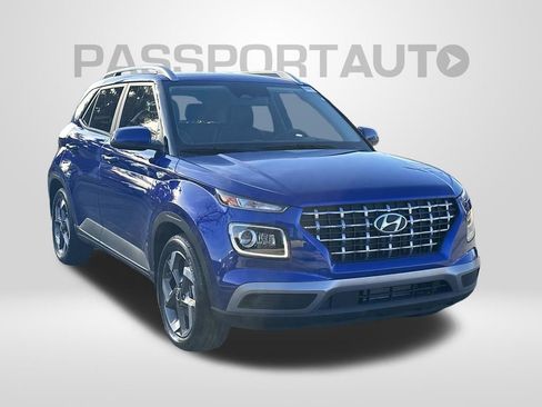 Used 2024 Hyundai Venue Limited image 6